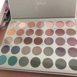 Jacklyn Hill Morphe eyeshadow palette , brand new